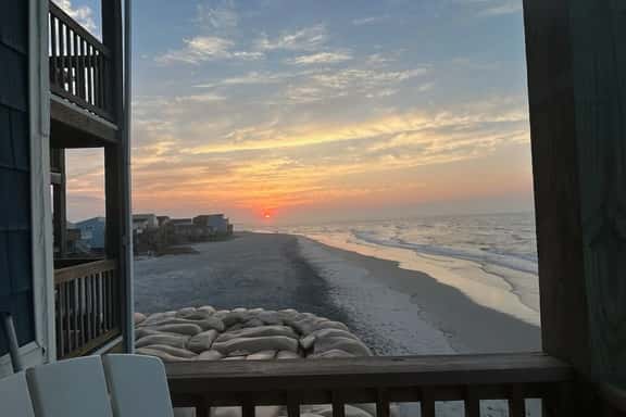 Need A Change of Sea..nery~ 2nd Floor Oceanfront - Image 1