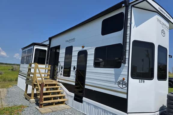 Glamping Soundside - Image 1
