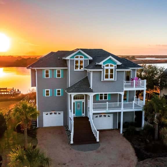 Compass Tres: Guiding You To Vacation Perfection! - Image 1