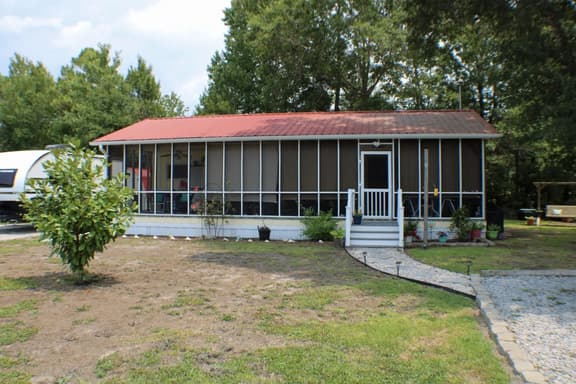 Half & Half Cottage By the Sea - 1.6 miles to Holden Beach - Image 1